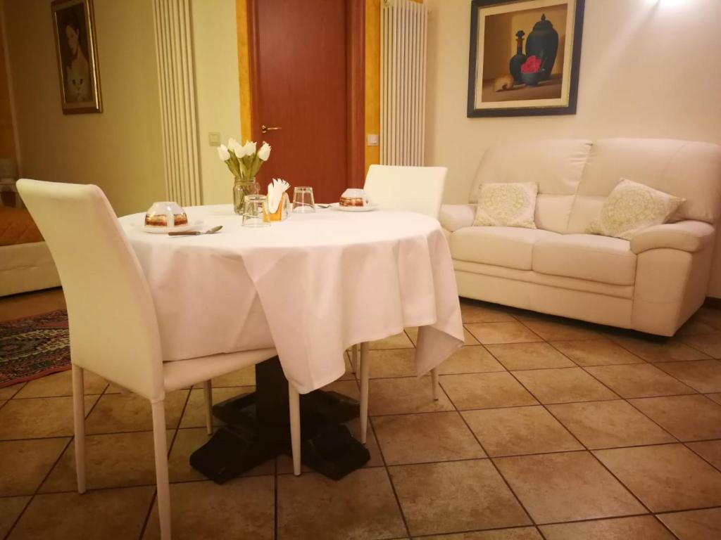 Alloggi Diamante room 5
